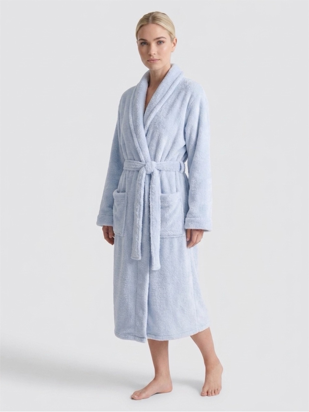 Amazon Plush Shawl-Collar Bathrobe in Pale Blue